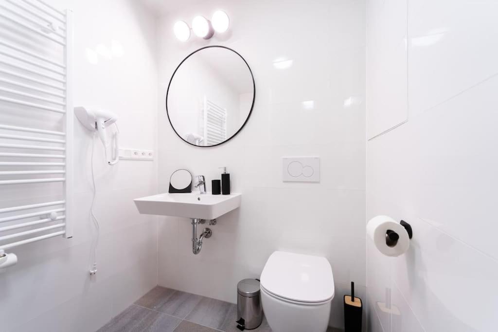 Gold Garden Terrace Apartment Brno Exterior photo